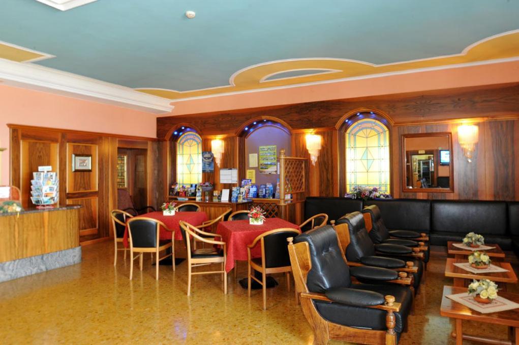 סן זנו די מונטניה Park Hotel Jolanda מראה חיצוני תמונה