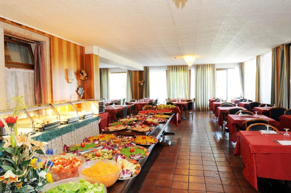 סן זנו די מונטניה Park Hotel Jolanda מראה חיצוני תמונה