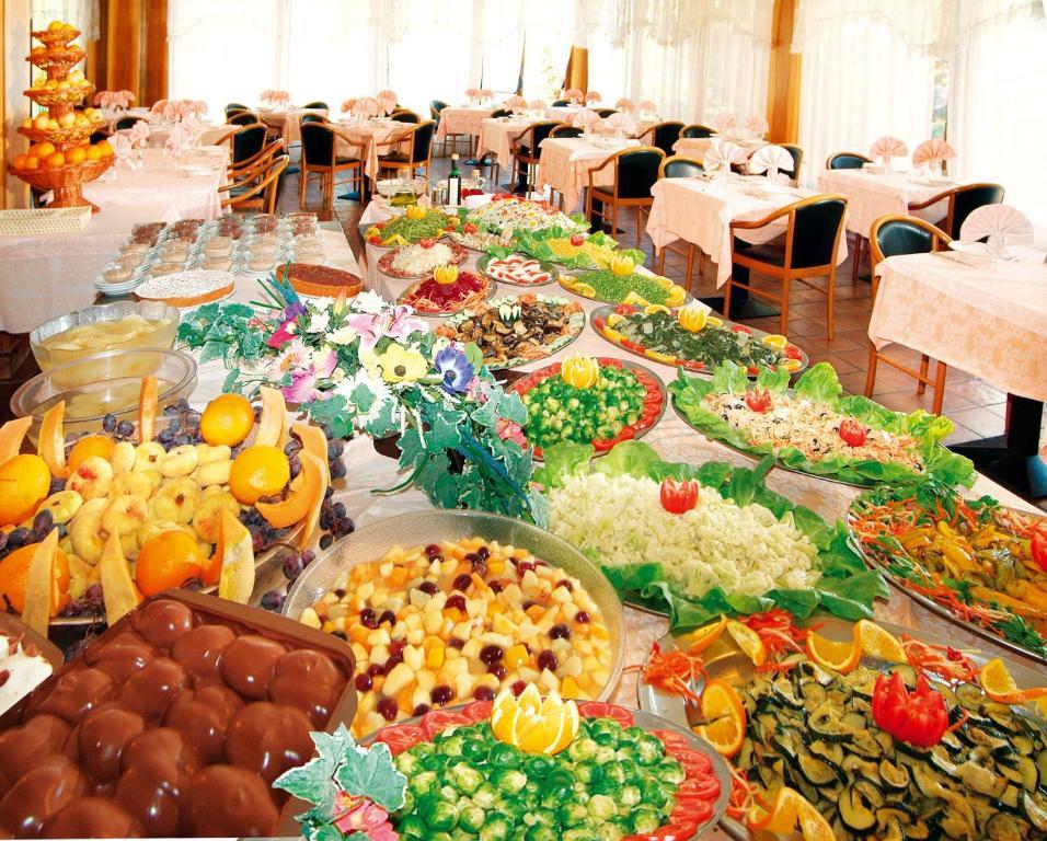 סן זנו די מונטניה Park Hotel Jolanda מראה חיצוני תמונה