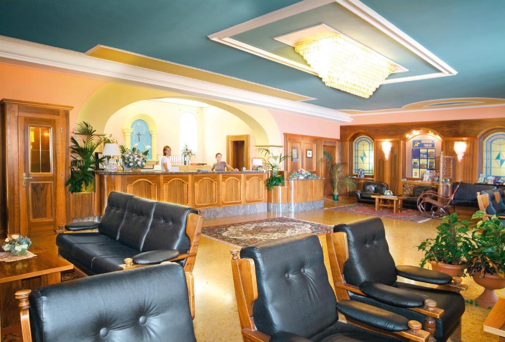סן זנו די מונטניה Park Hotel Jolanda מראה חיצוני תמונה